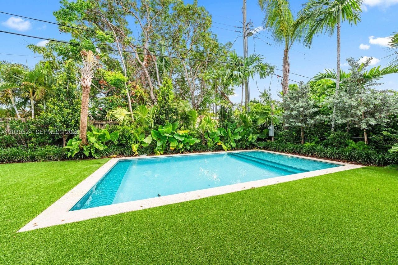 1910 SW 33rd Ave, Miami FL 33145 — 42