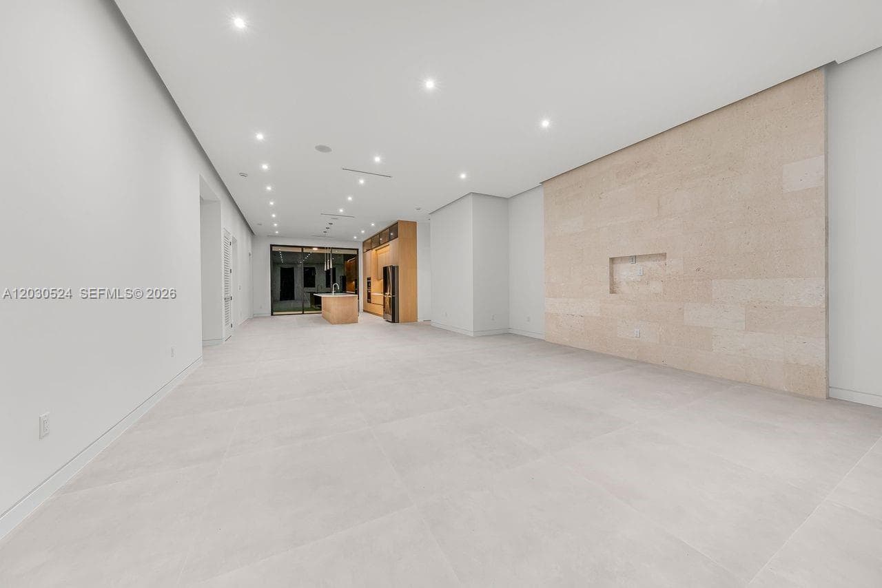 1910 SW 33rd Ave, Miami FL 33145 — 53