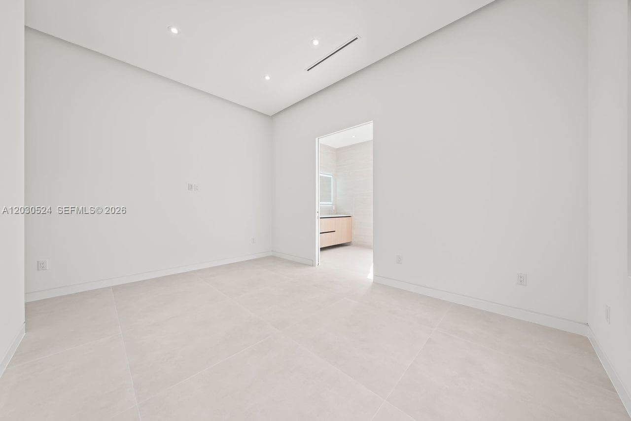 1910 SW 33rd Ave, Miami FL 33145 — 34