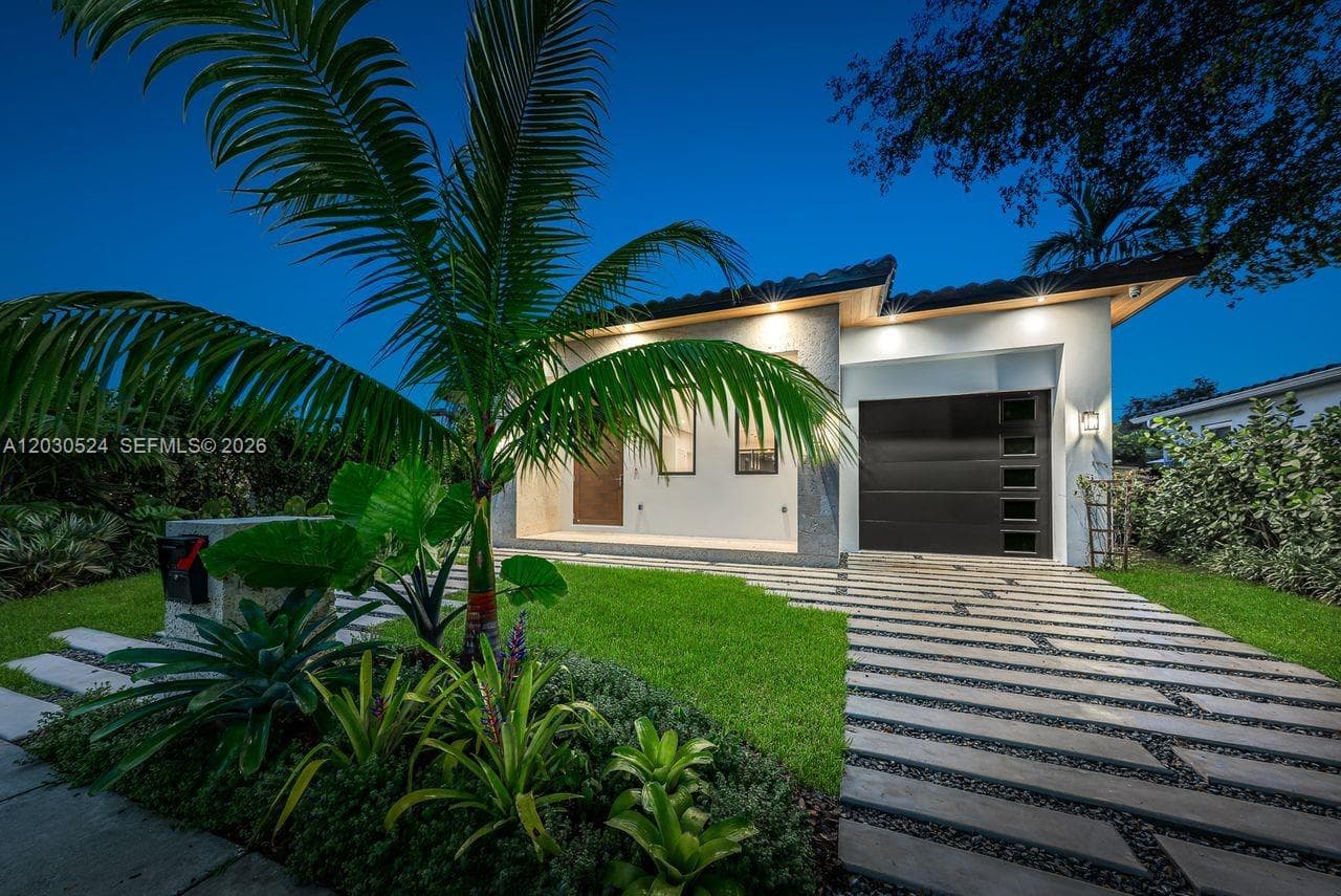 1910 SW 33rd Ave, Miami FL 33145 — 44