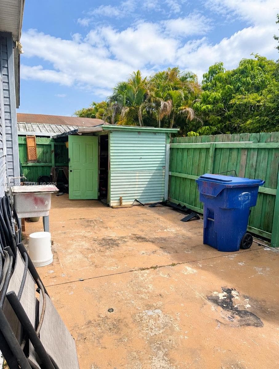 20413 SW 55 Court, Miami Gardens FL 33055 — 25
