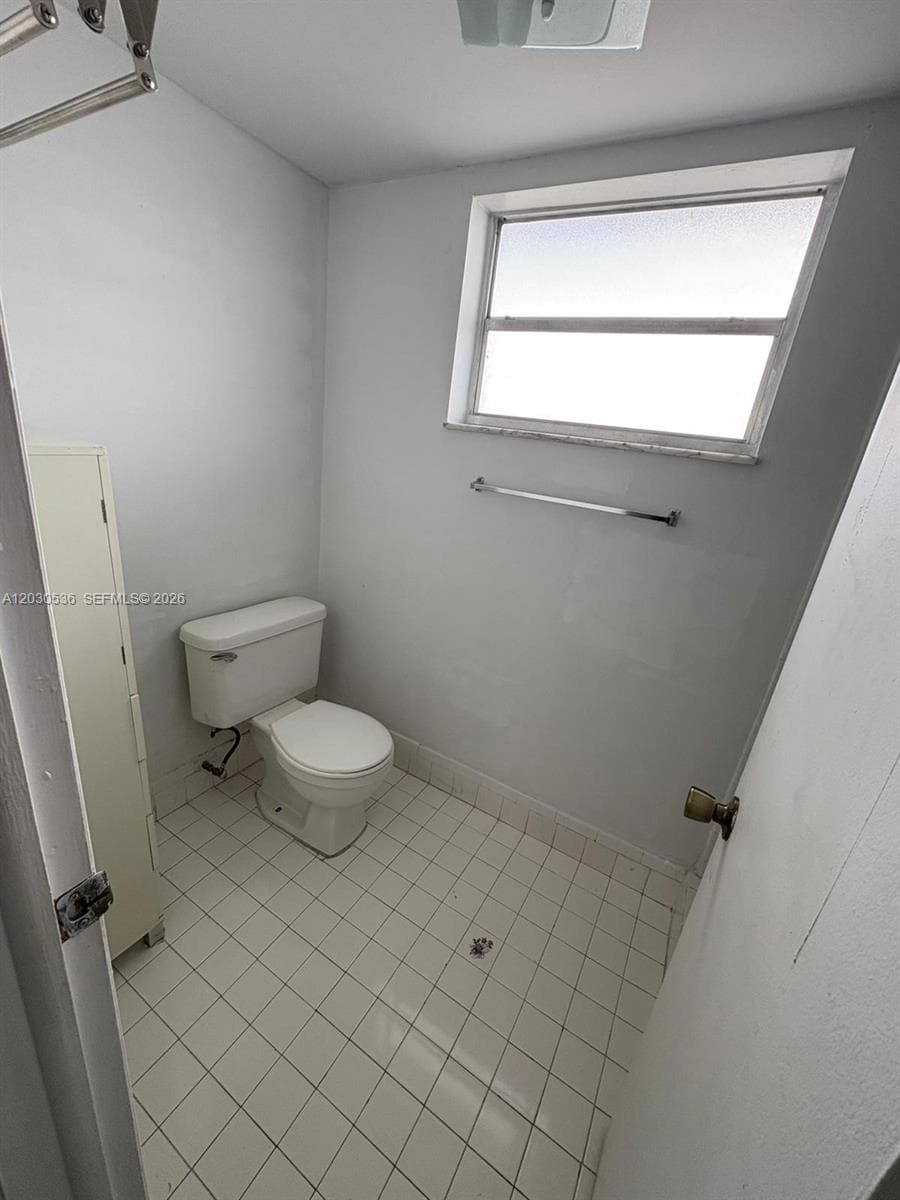 14185 SW 87th St # 304, Miami FL 33183 — 16