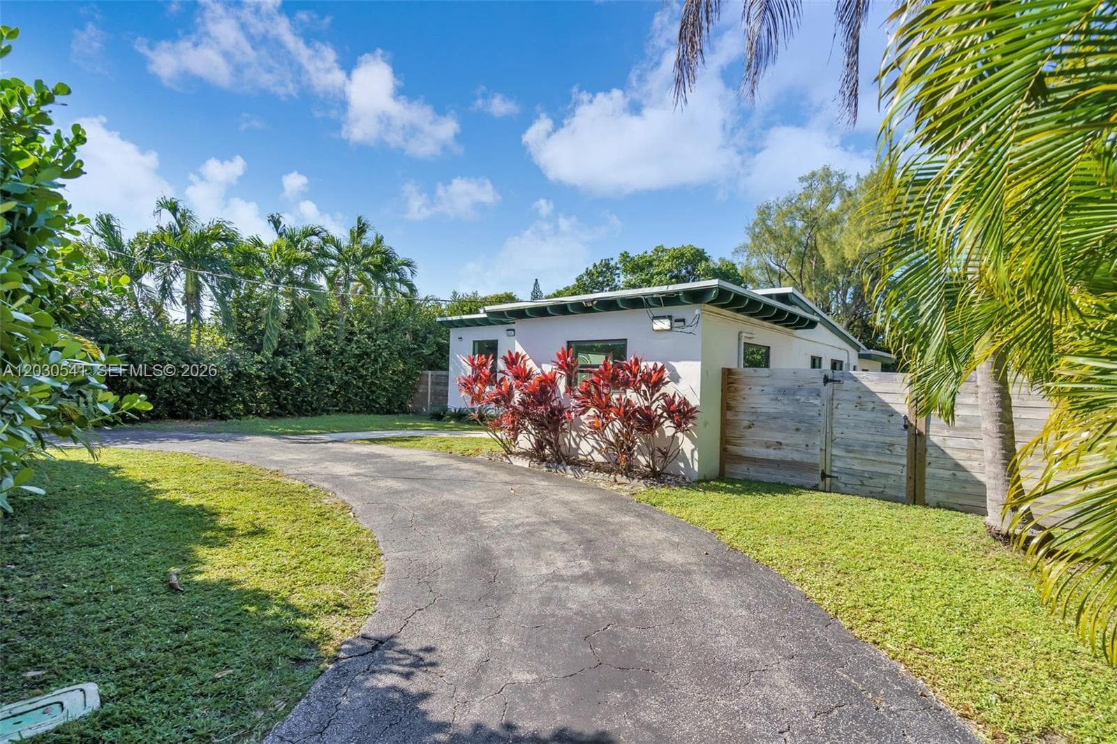 11534 NE 13th Ave, Miami FL 33161 — 12