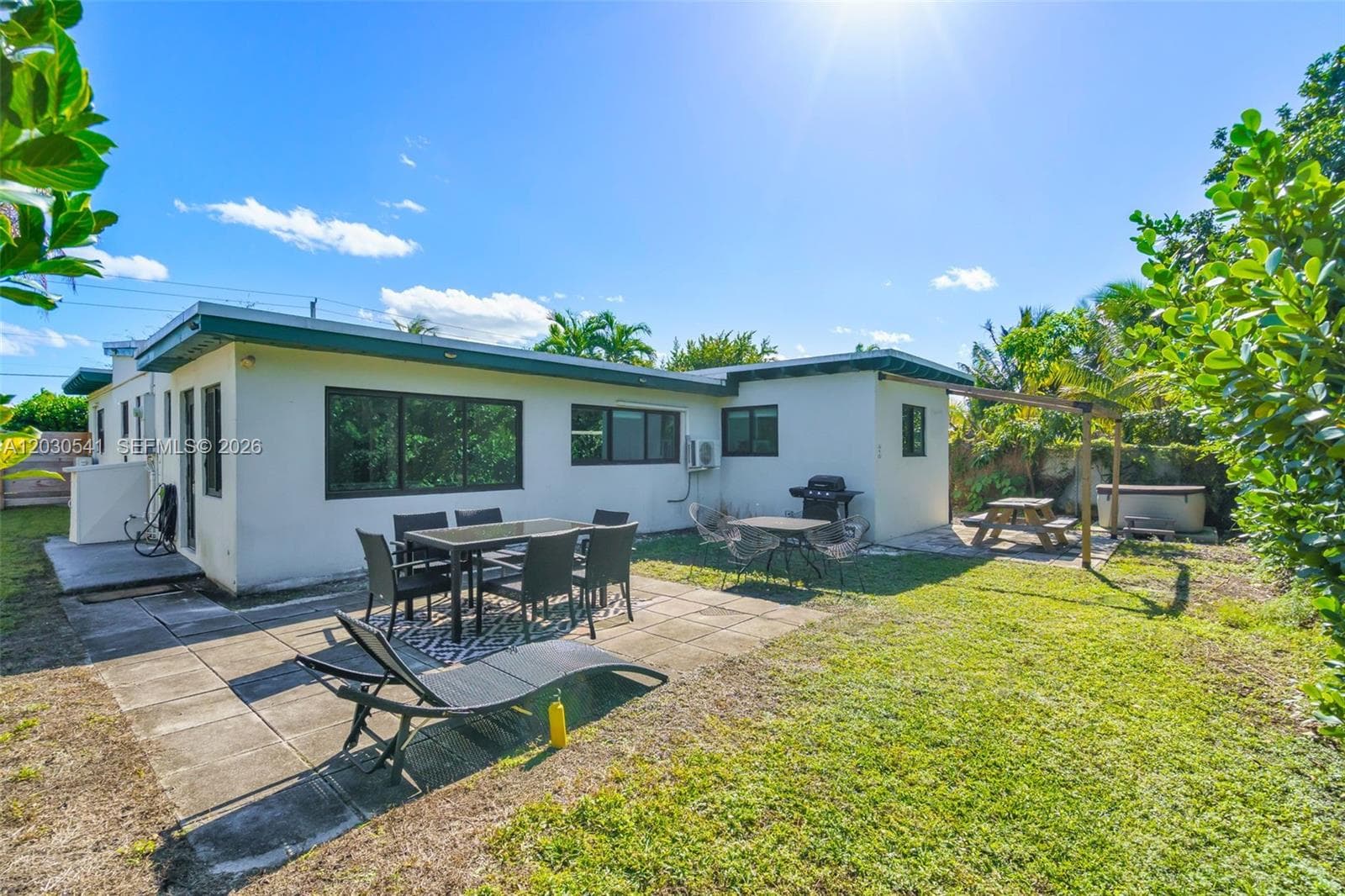 11534 NE 13th Ave, Miami FL 33161 — 24