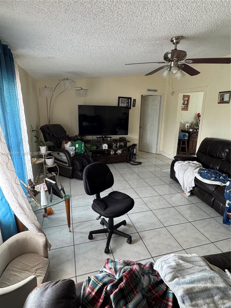 5612 NW 5612 nw 206th Ln, Miami Gardens FL 33055 — 3
