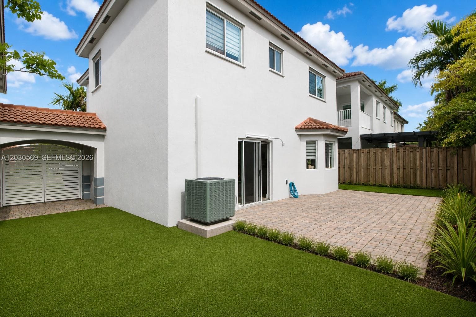 2564 SW 147th Path, Miami FL 33185 — 23