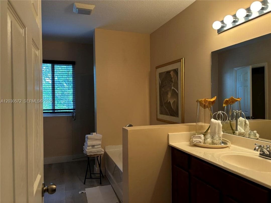 657 SE 31st Ave # 657, Homestead FL 33033 — 16