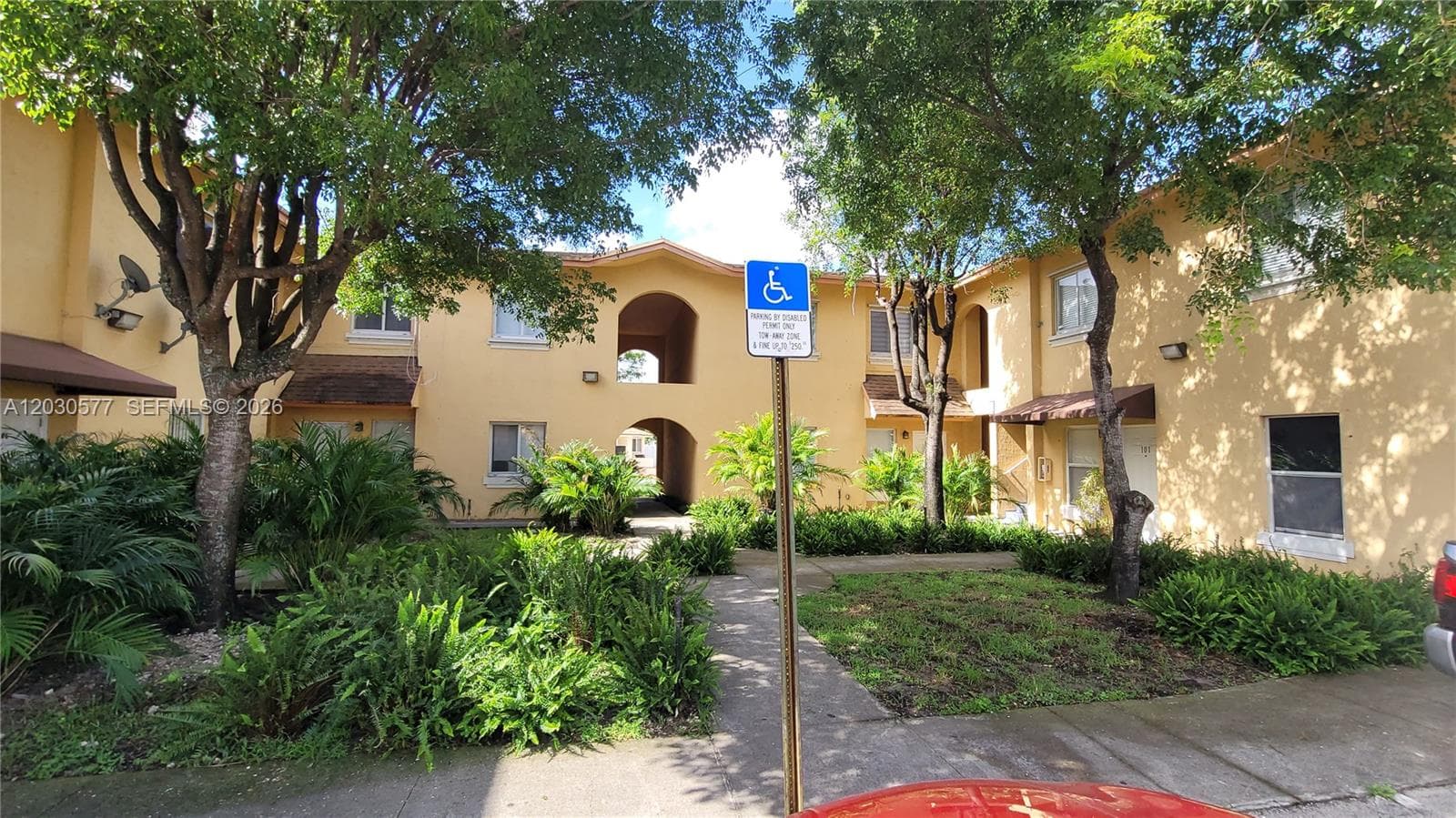 33 E 20th St # 203, Hialeah FL 33010 — 1