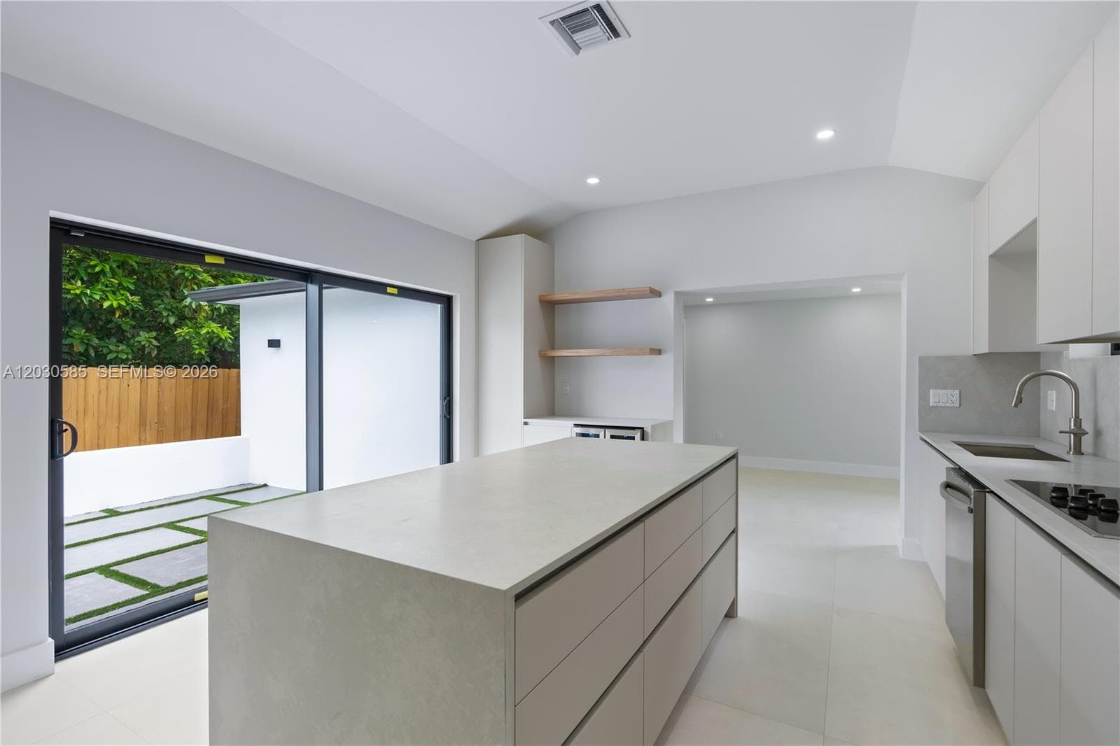2286 SW 21st Ave, Miami FL 33145 — 16