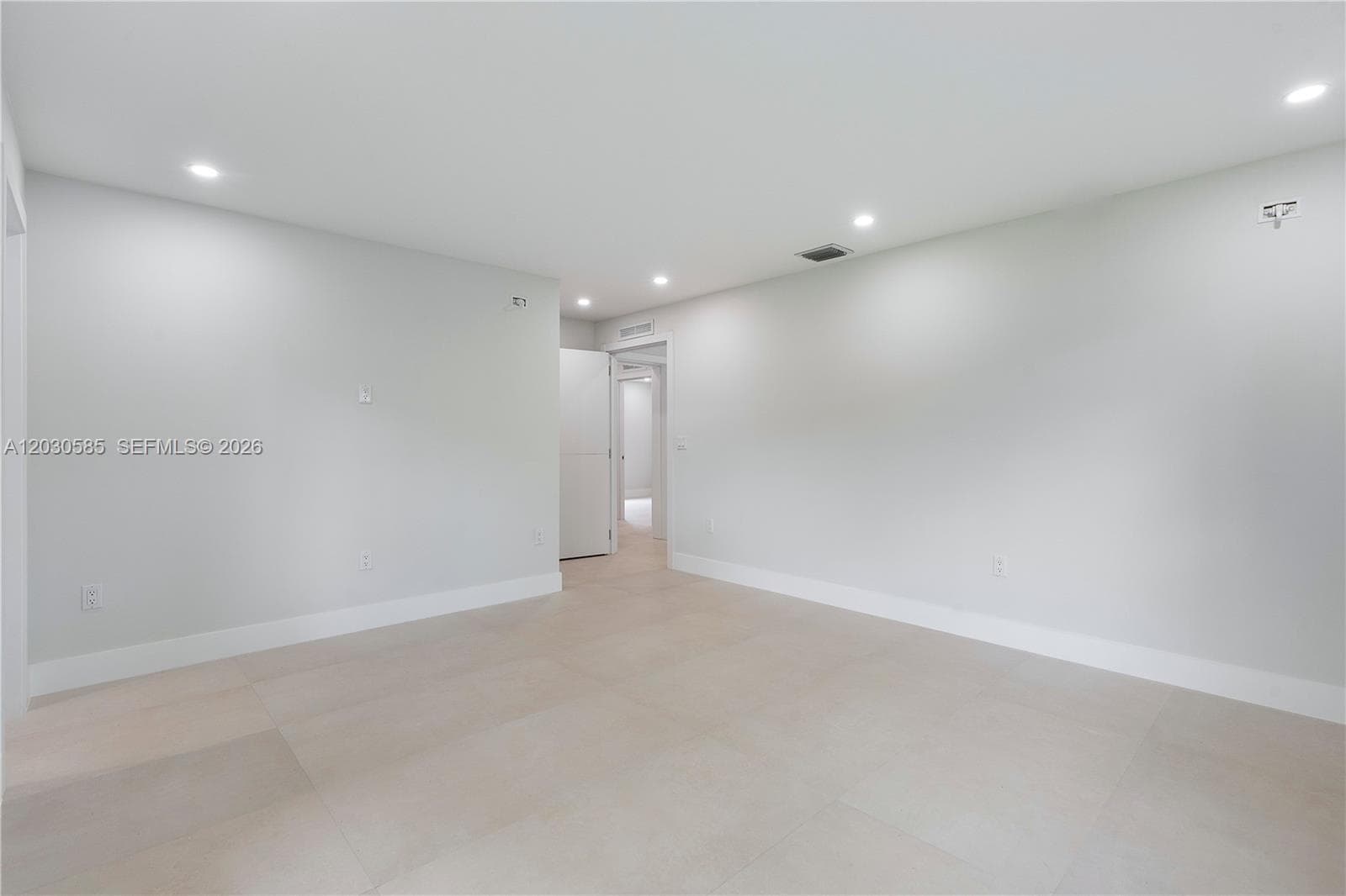 2286 SW 21st Ave, Miami FL 33145 — 20