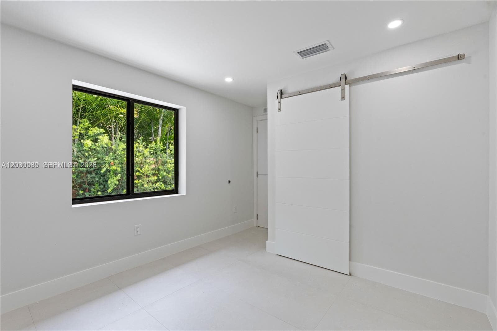 2286 SW 21st Ave, Miami FL 33145 — 33