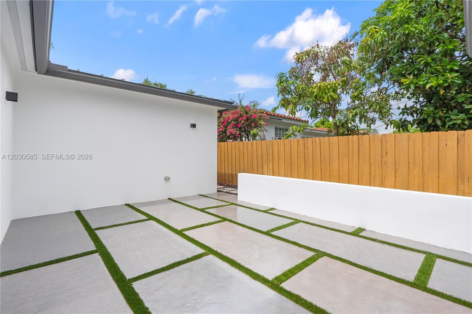 2286 SW 21st Ave, Miami FL 33145 — 40
