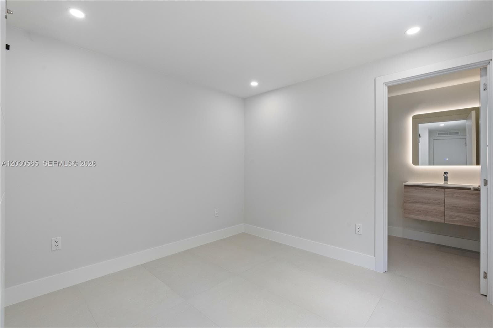 2286 SW 21st Ave, Miami FL 33145 — 35