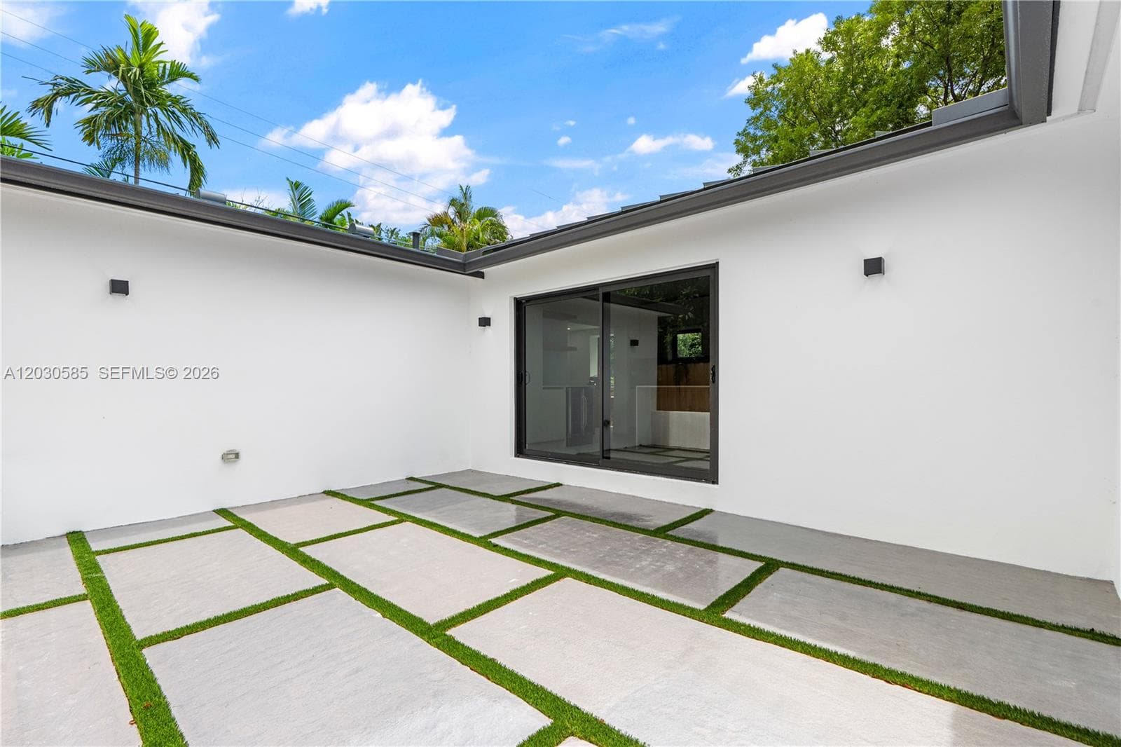 2286 SW 21st Ave, Miami FL 33145 — 39