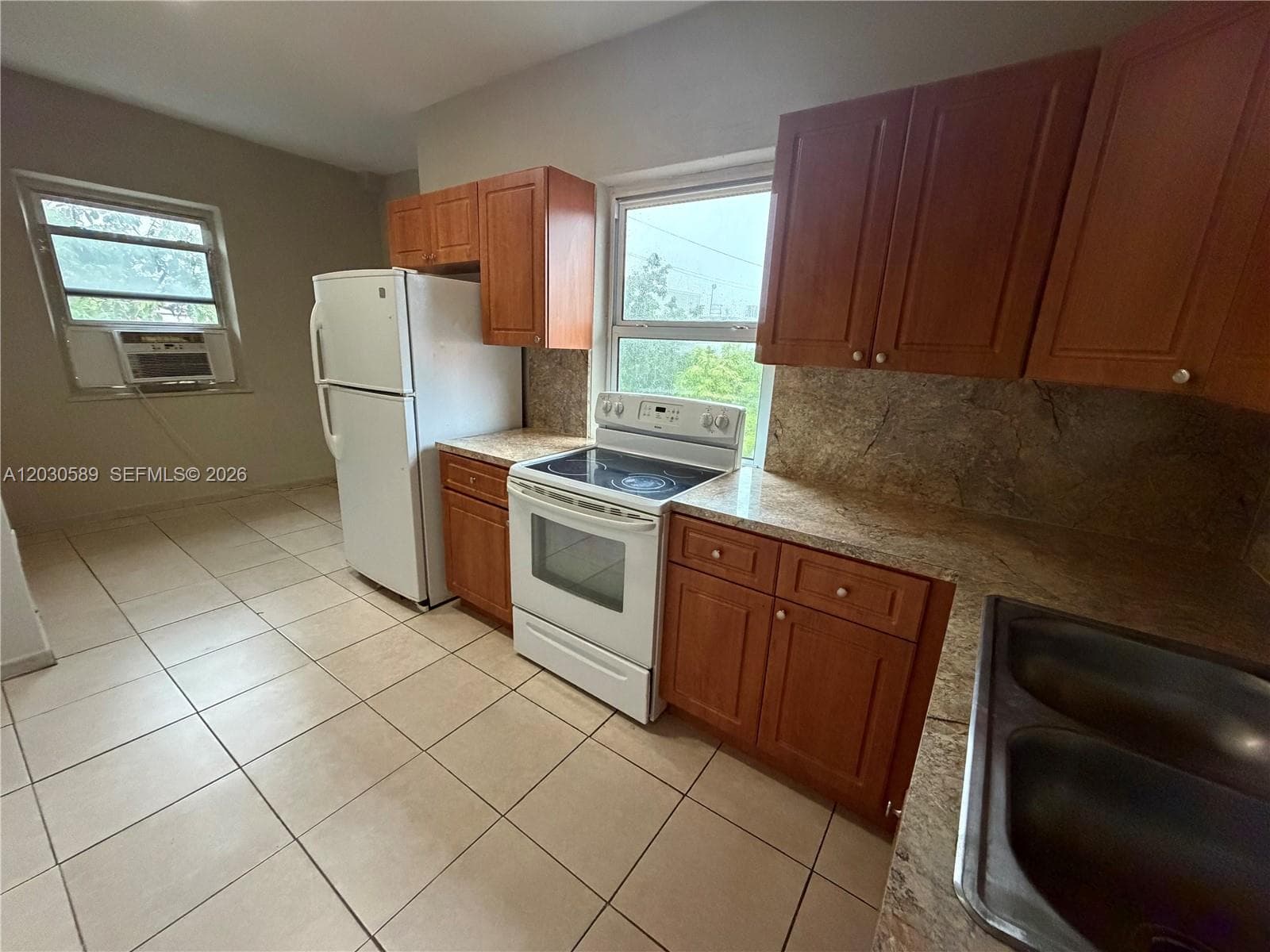 1422 NW 26th Ave, Miami FL 33125 — 2
