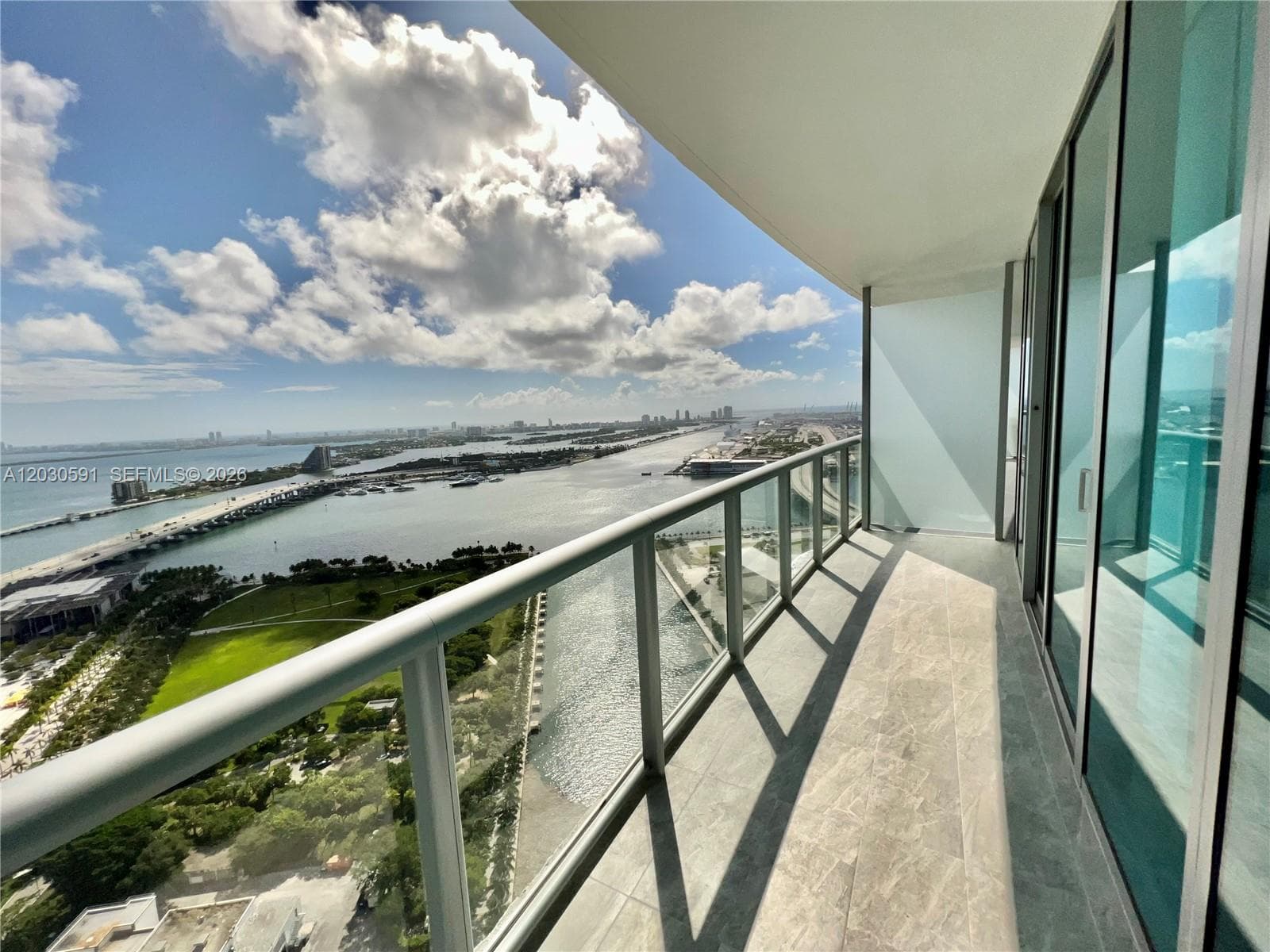 888 Biscayne Blvd # 4112, Miami FL 33132 — 6