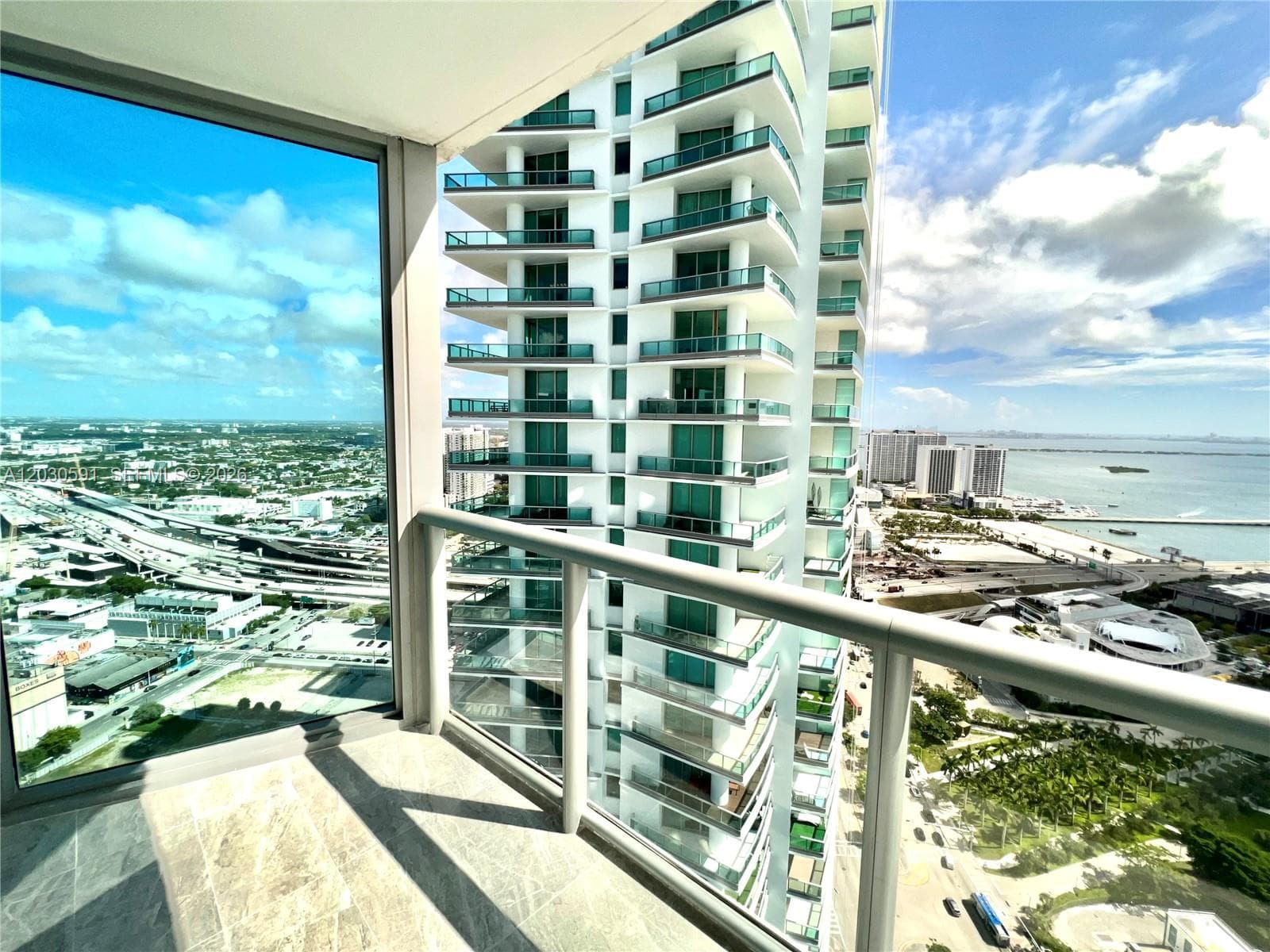 888 Biscayne Blvd # 4112, Miami FL 33132 — 7