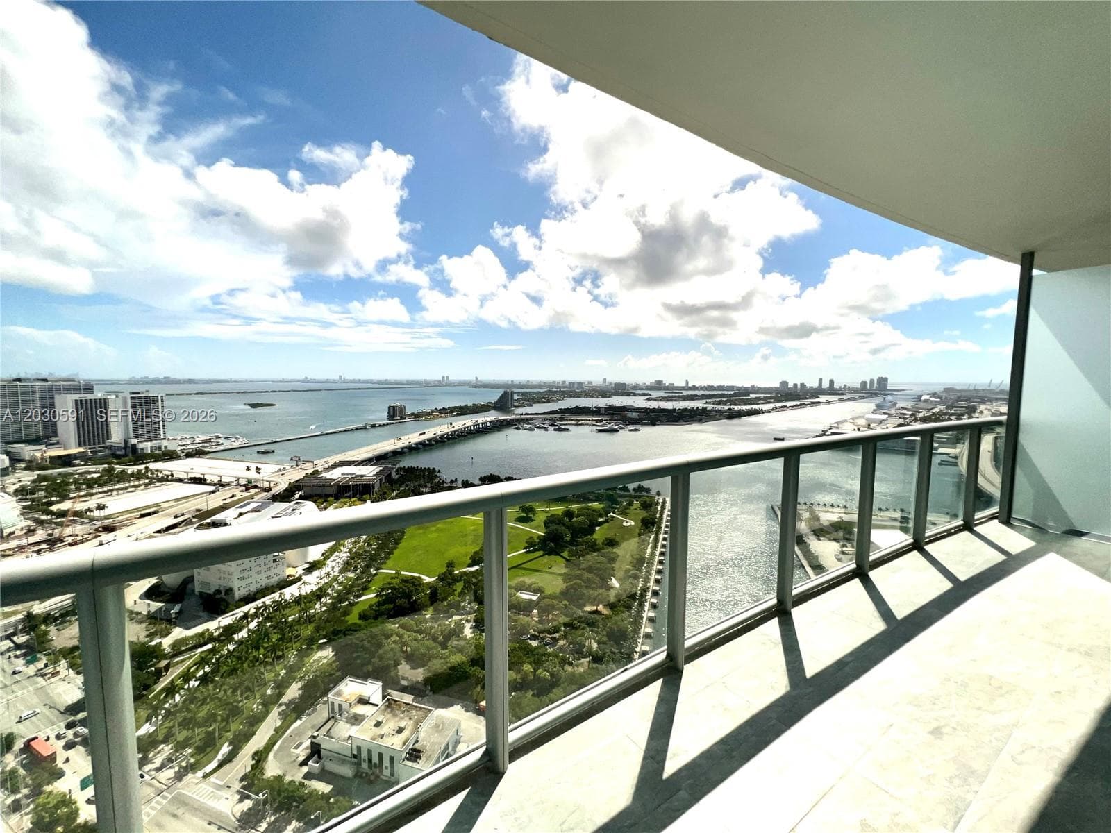 888 Biscayne Blvd # 4112, Miami FL 33132 — 5