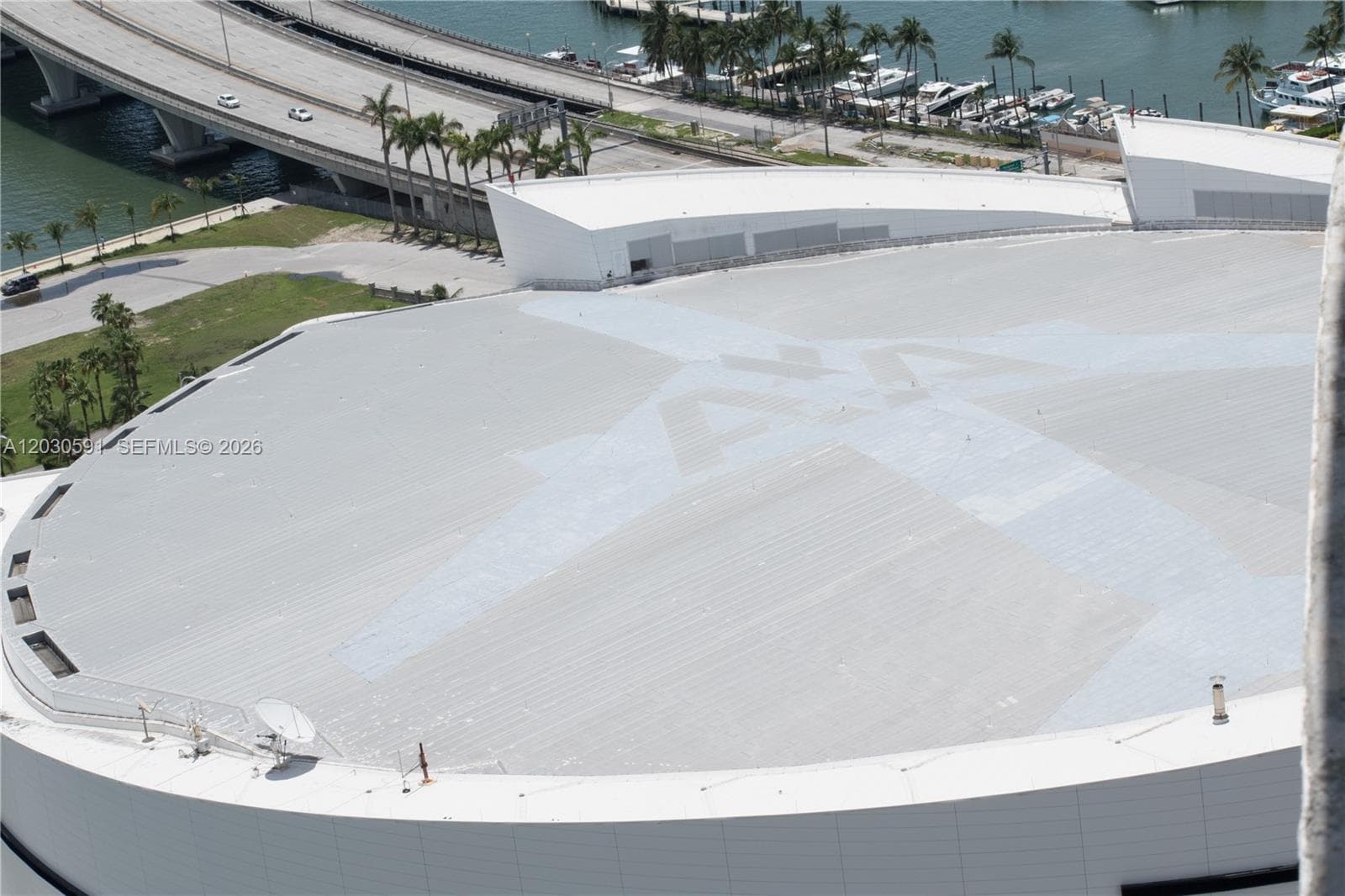 888 Biscayne Blvd # 4112, Miami FL 33132 — 30