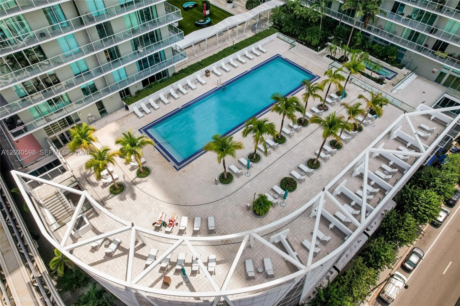 79 SW 12th St, Miami FL 33130 — 25