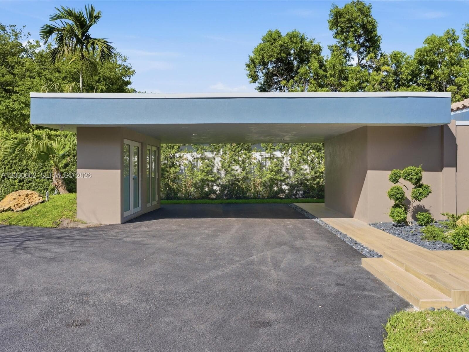 291 E Shore Dr E, Miami FL 33133 — 62