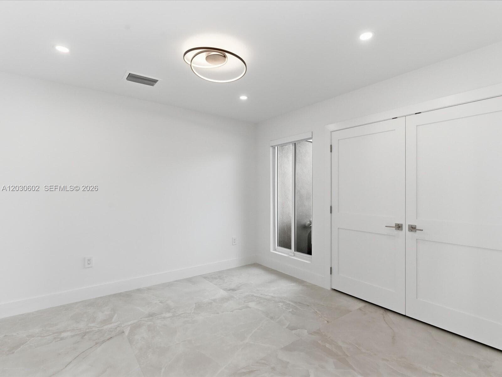 291 E Shore Dr E, Miami FL 33133 — 28