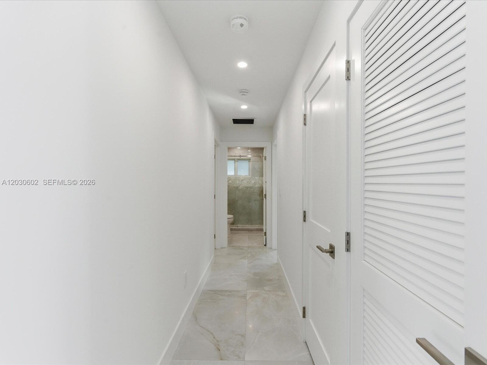 291 E Shore Dr E, Miami FL 33133 — 20