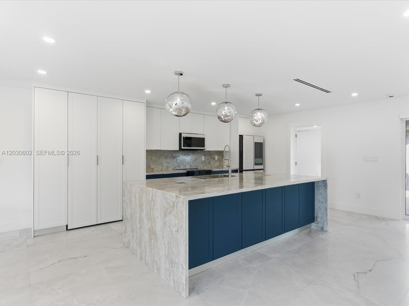 291 E Shore Dr E, Miami FL 33133 — 34