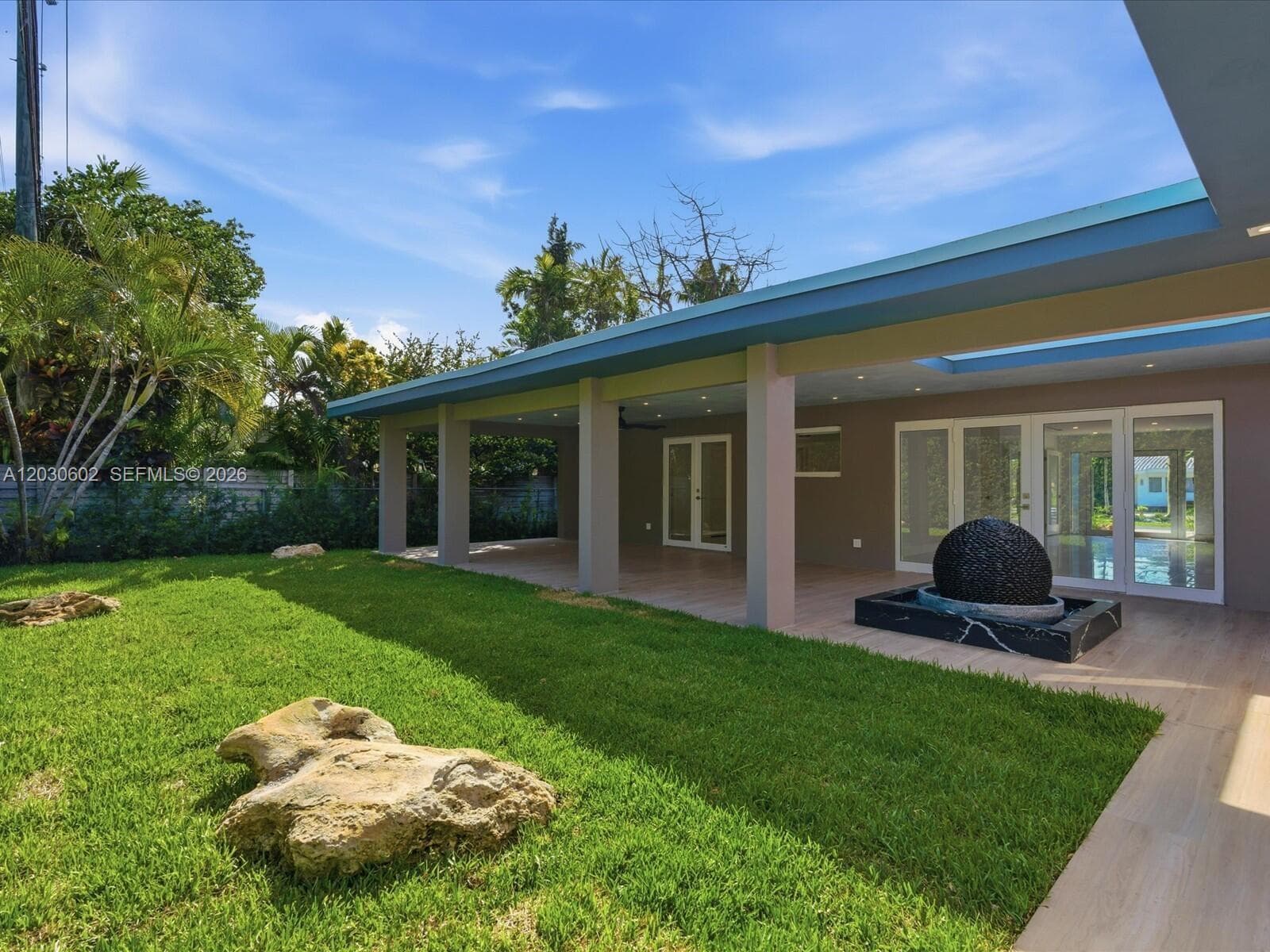 291 E Shore Dr E, Miami FL 33133 — 89