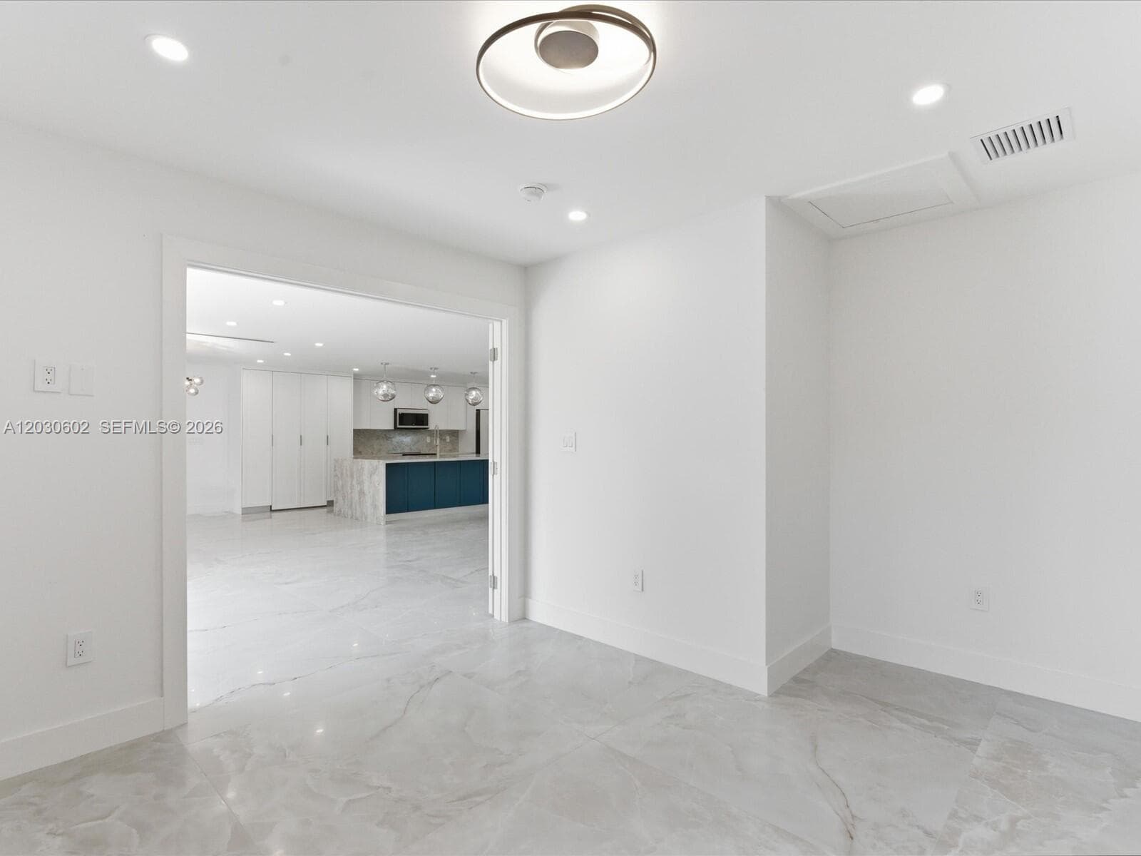 291 E Shore Dr E, Miami FL 33133 — 14