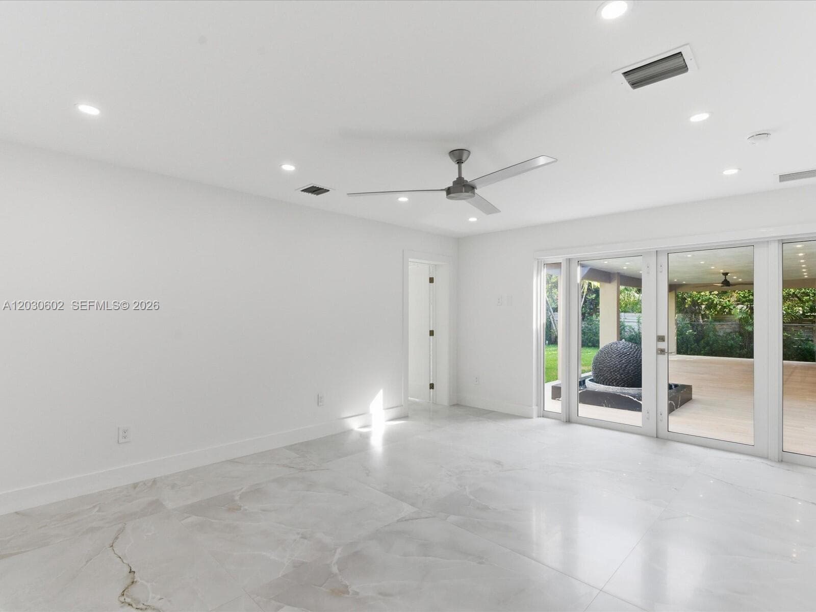 291 E Shore Dr E, Miami FL 33133 — 50