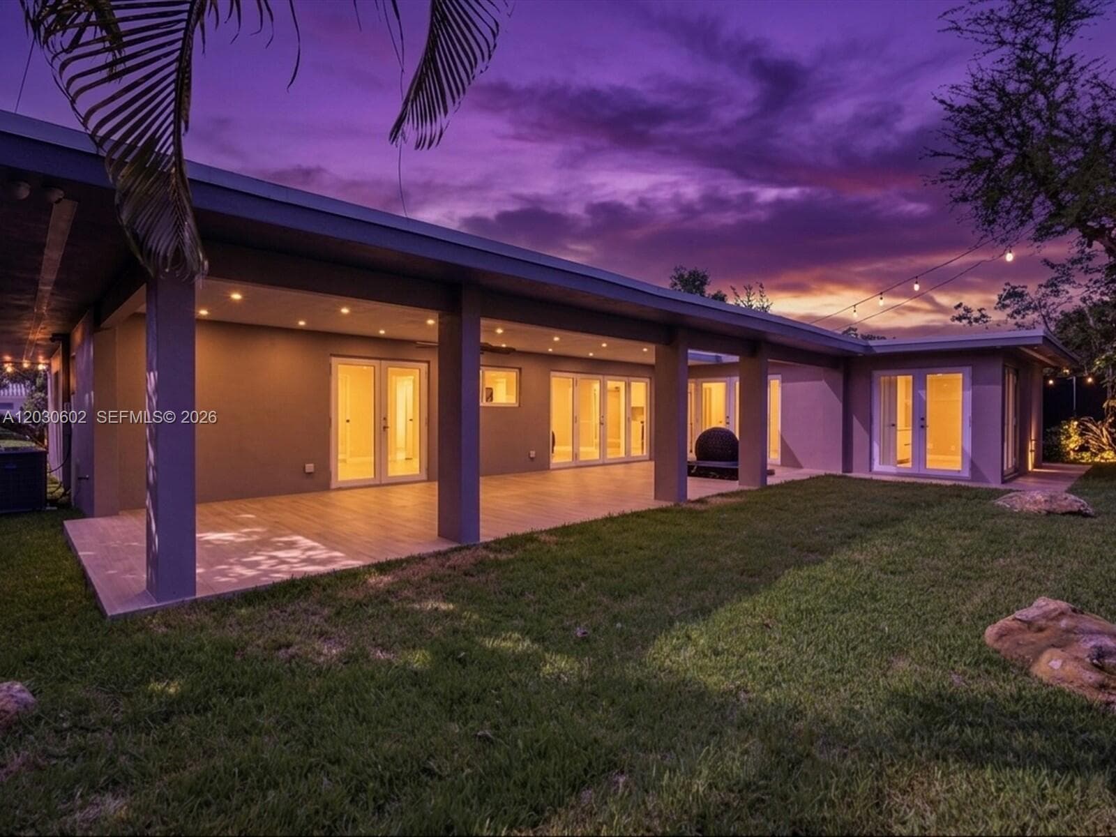 291 E Shore Dr E, Miami FL 33133 — 29