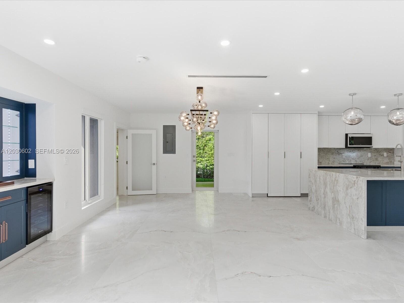 291 E Shore Dr E, Miami FL 33133 — 21