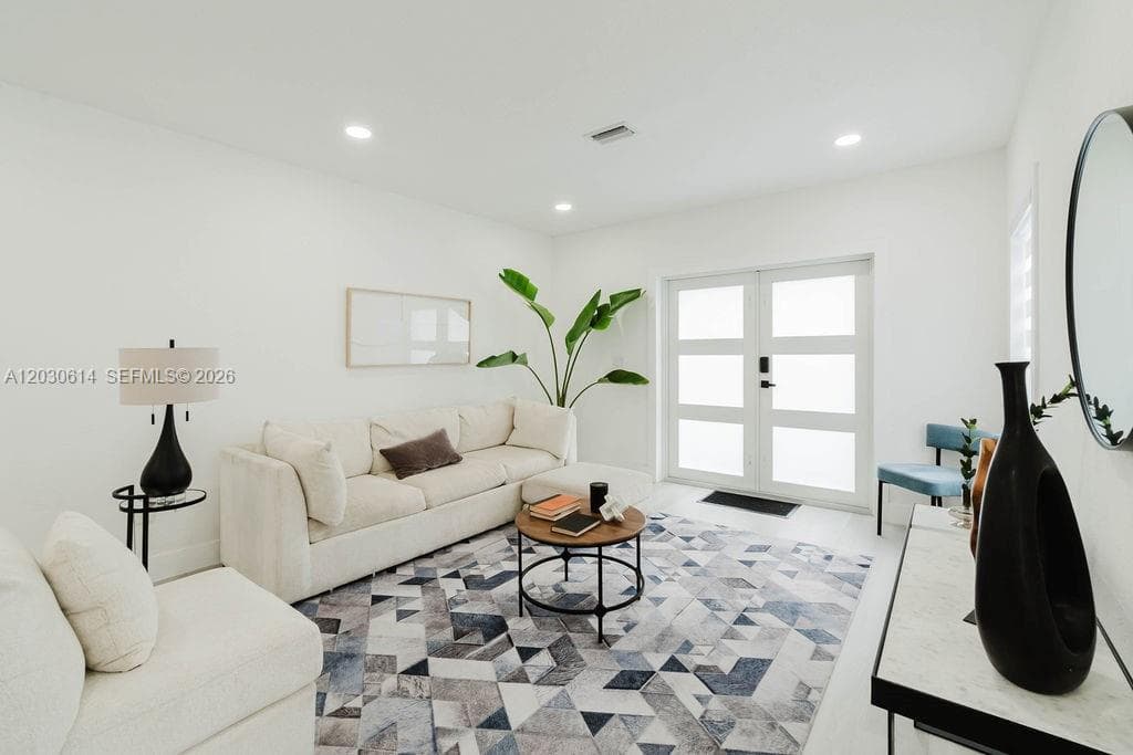 2101 SW 16th Ter, Miami FL 33145 — 6