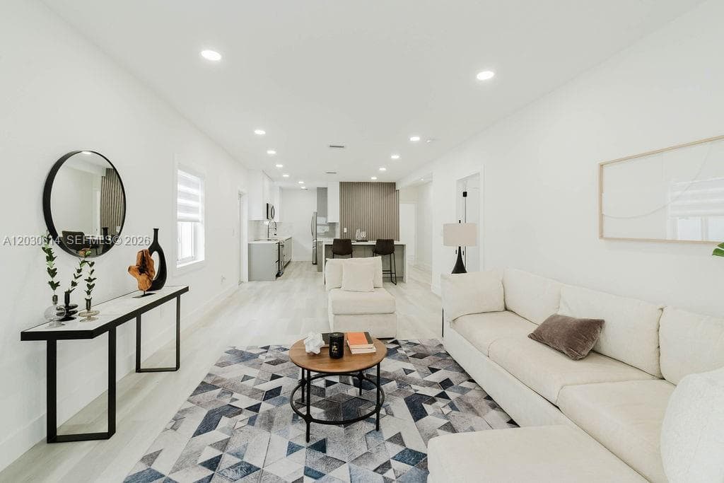 2101 SW 16th Ter, Miami FL 33145 — 5