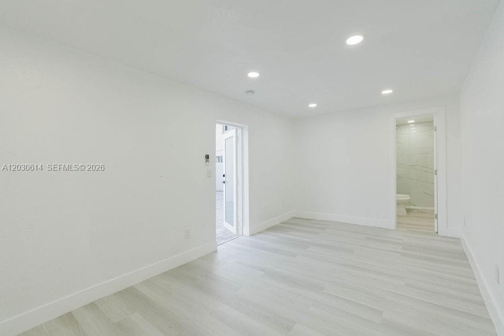 2101 SW 16th Ter, Miami FL 33145 — 38