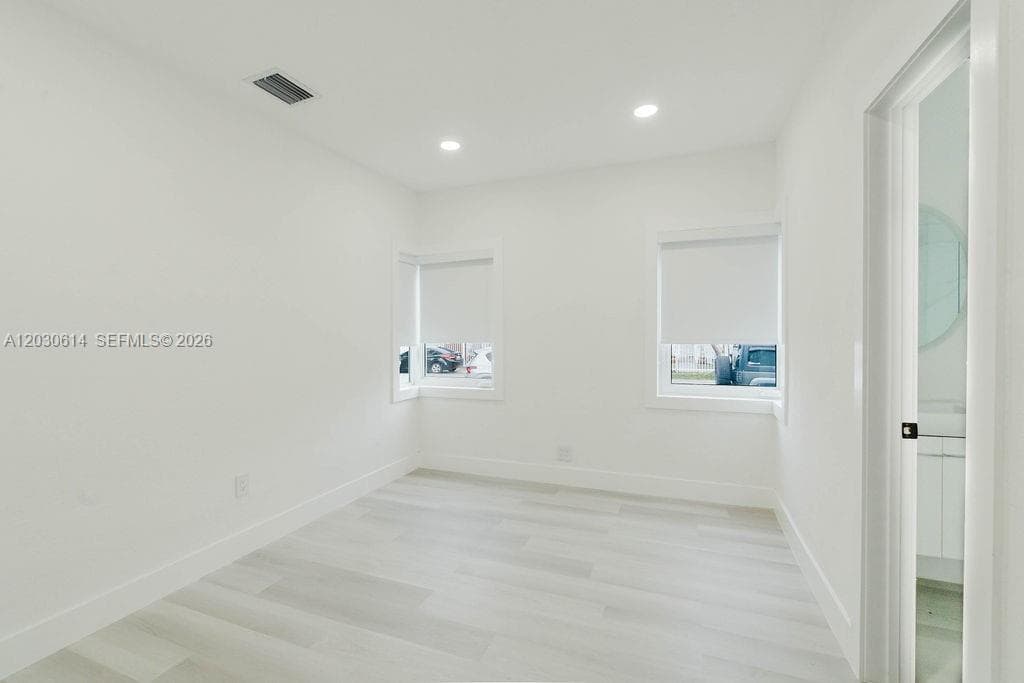 2101 SW 16th Ter, Miami FL 33145 — 15