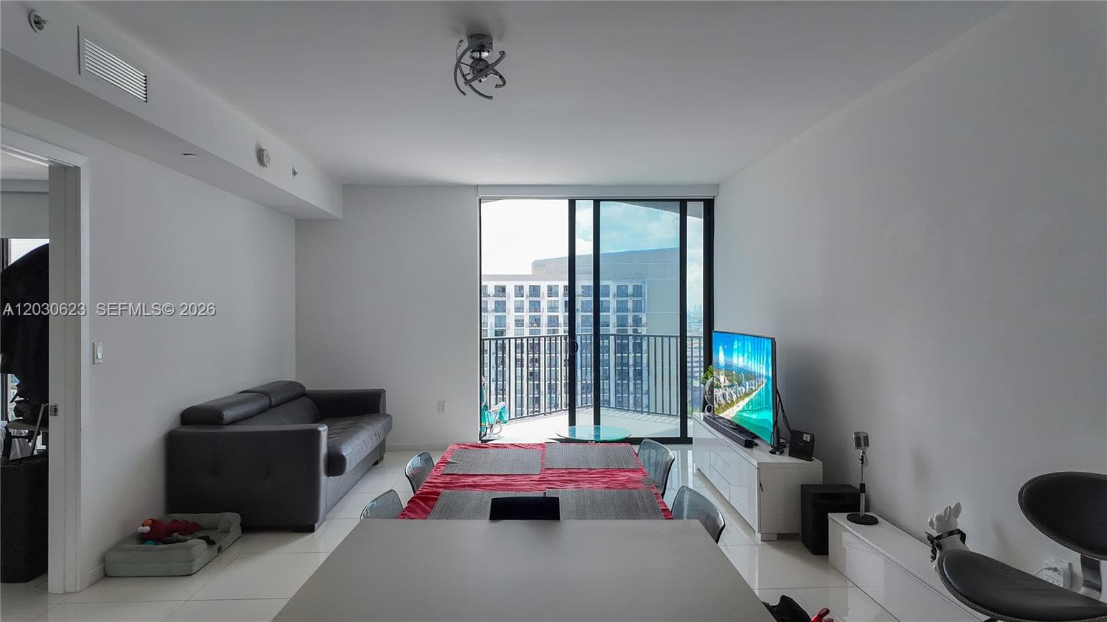 5300 Paseo Blvd # 1807, Doral FL 33166 — 2
