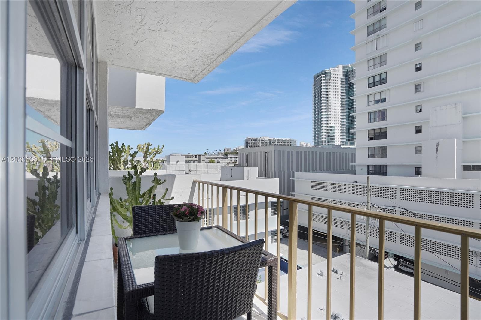 245 18th St # 605, Miami Beach FL 33139 — 14