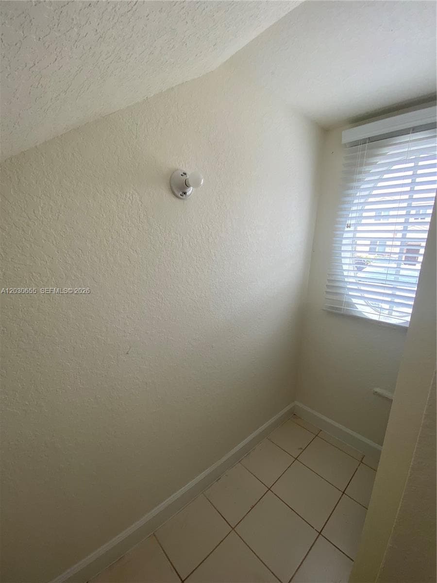 2330 SE 10th St # 2330, Homestead FL 33035 — 28