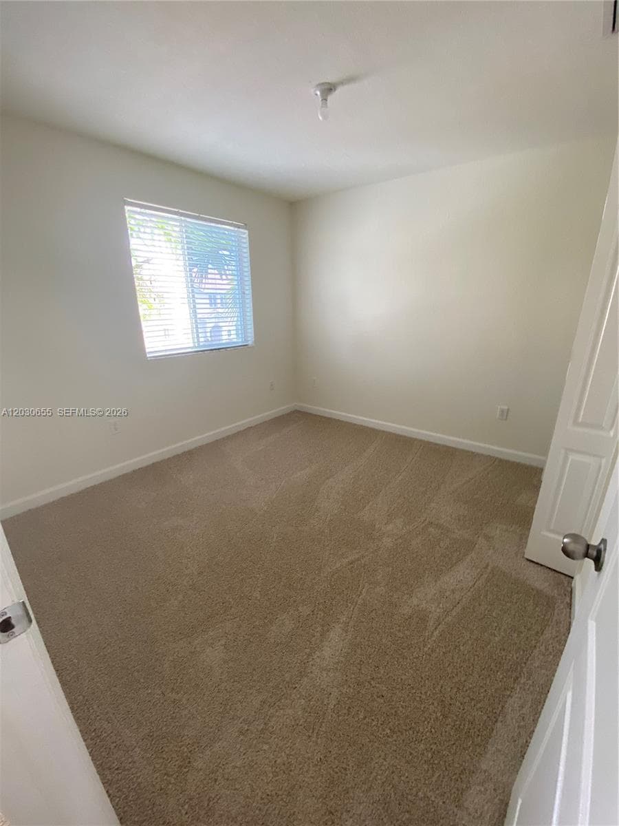 2330 SE 10th St # 2330, Homestead FL 33035 — 20