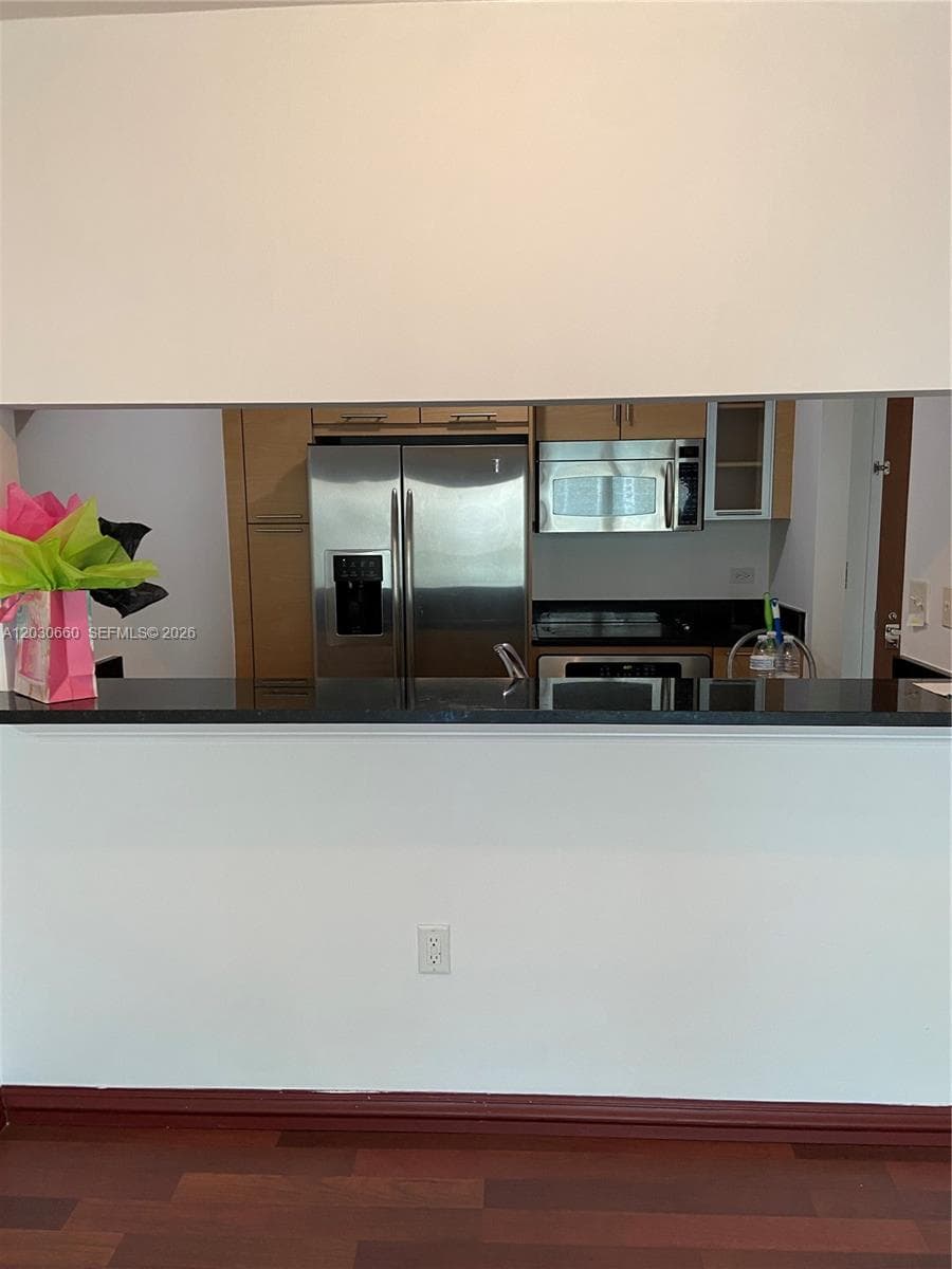 31 SE 5th St # 2103, Miami FL 33131 — 8