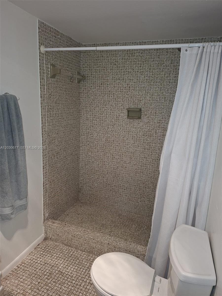 3545 NE 166th St # 908, North Miami Beach FL 33160 — 17