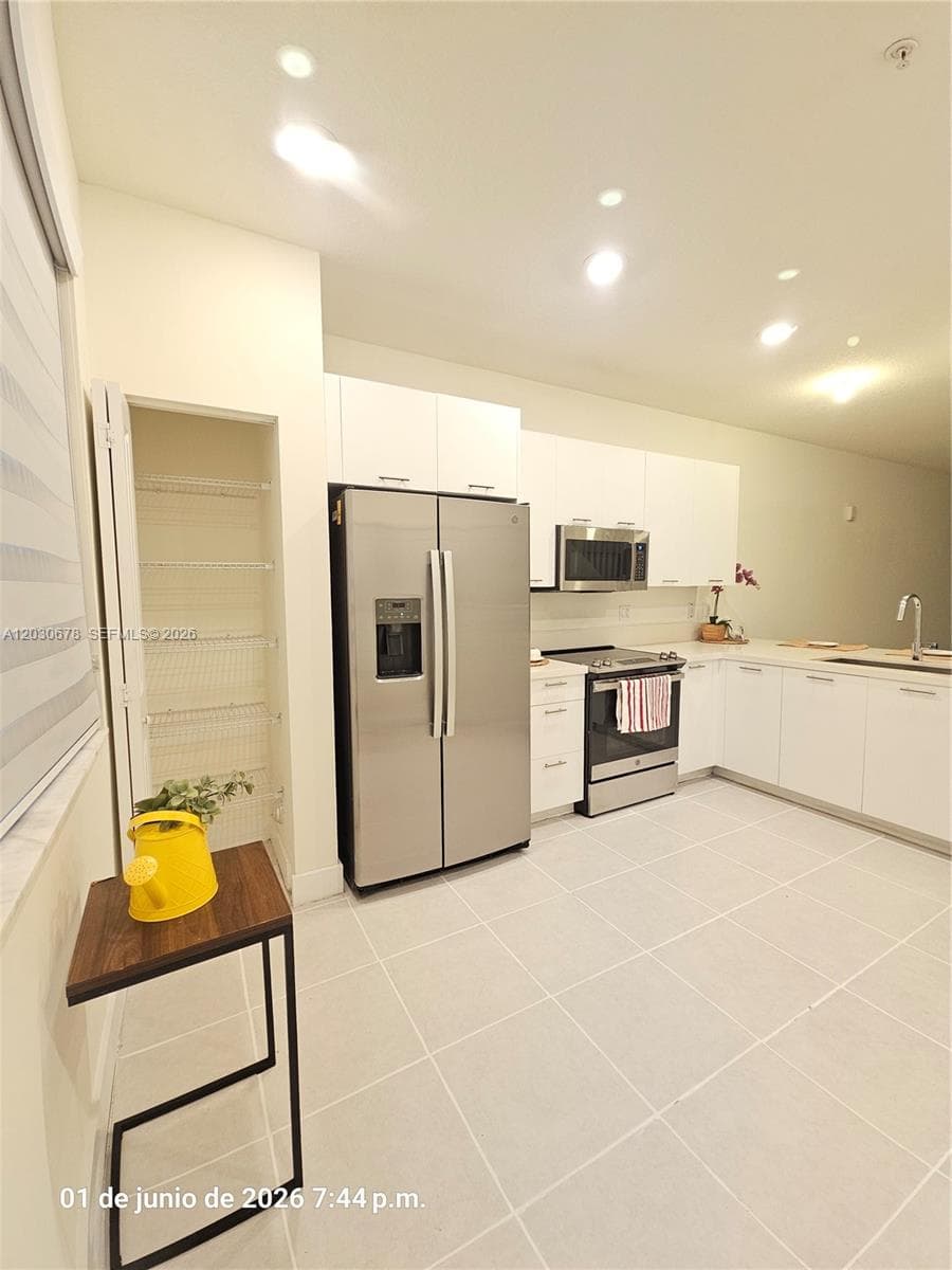 6453 NW 102nd Path # 103, Doral FL 33178 — 8
