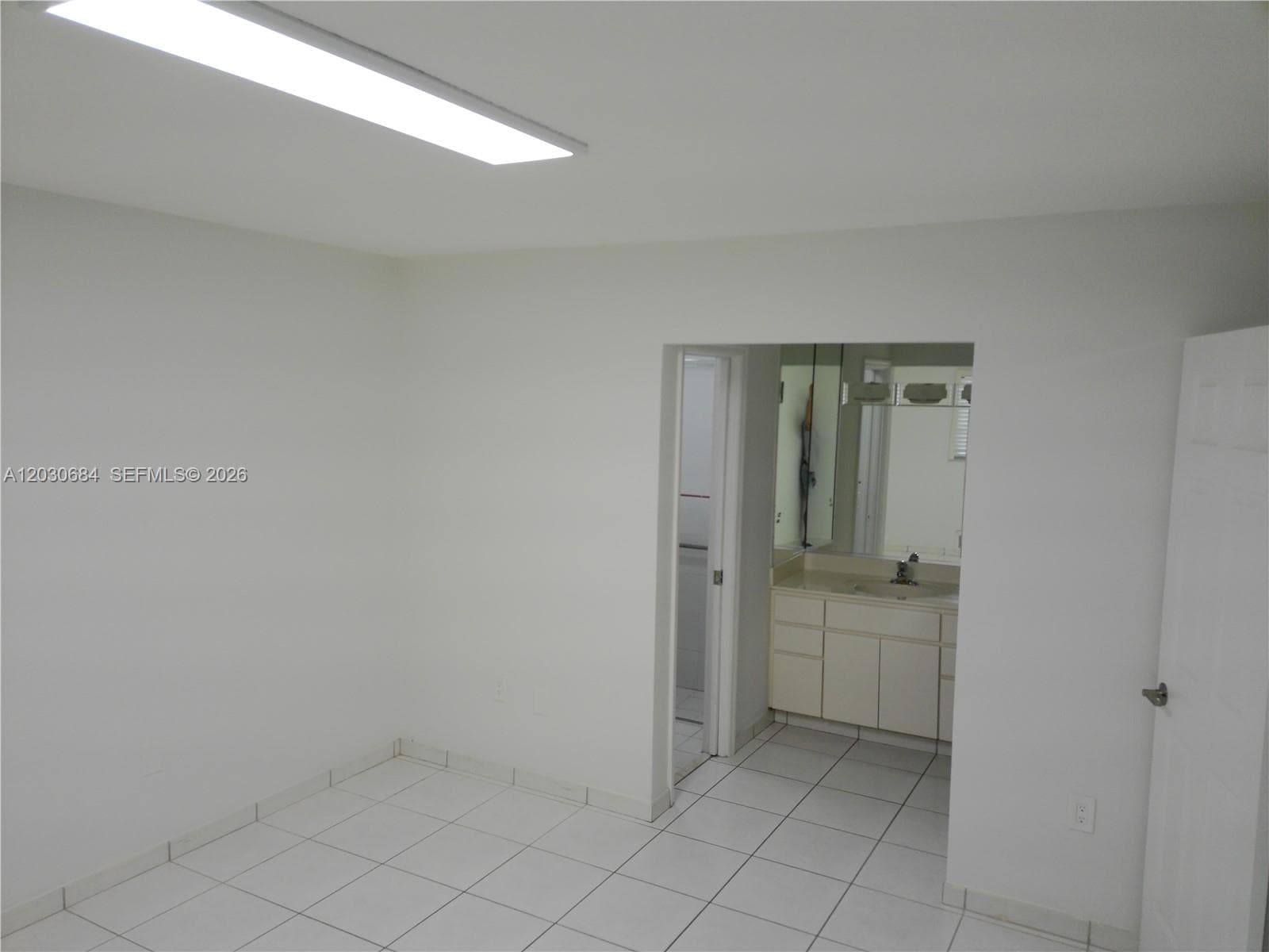 10812 SW 33rd St, Miami FL 33165 — 10