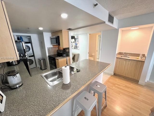 1717 N Bayshore Dr # 1450, Miami FL 33132 — 16