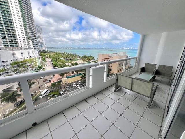 1717 N Bayshore Dr # 1450, Miami FL 33132 — 9