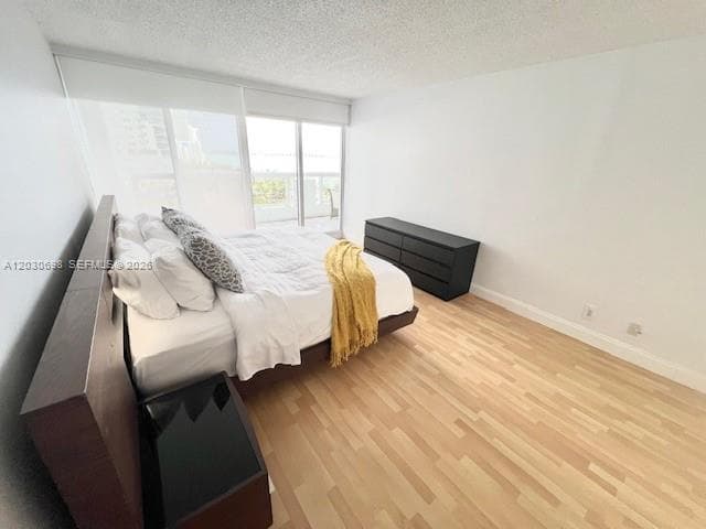 1717 N Bayshore Dr # 1450, Miami FL 33132 — 30