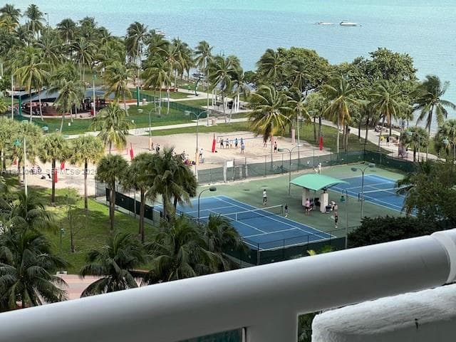 1717 N Bayshore Dr # 1450, Miami FL 33132 — 10