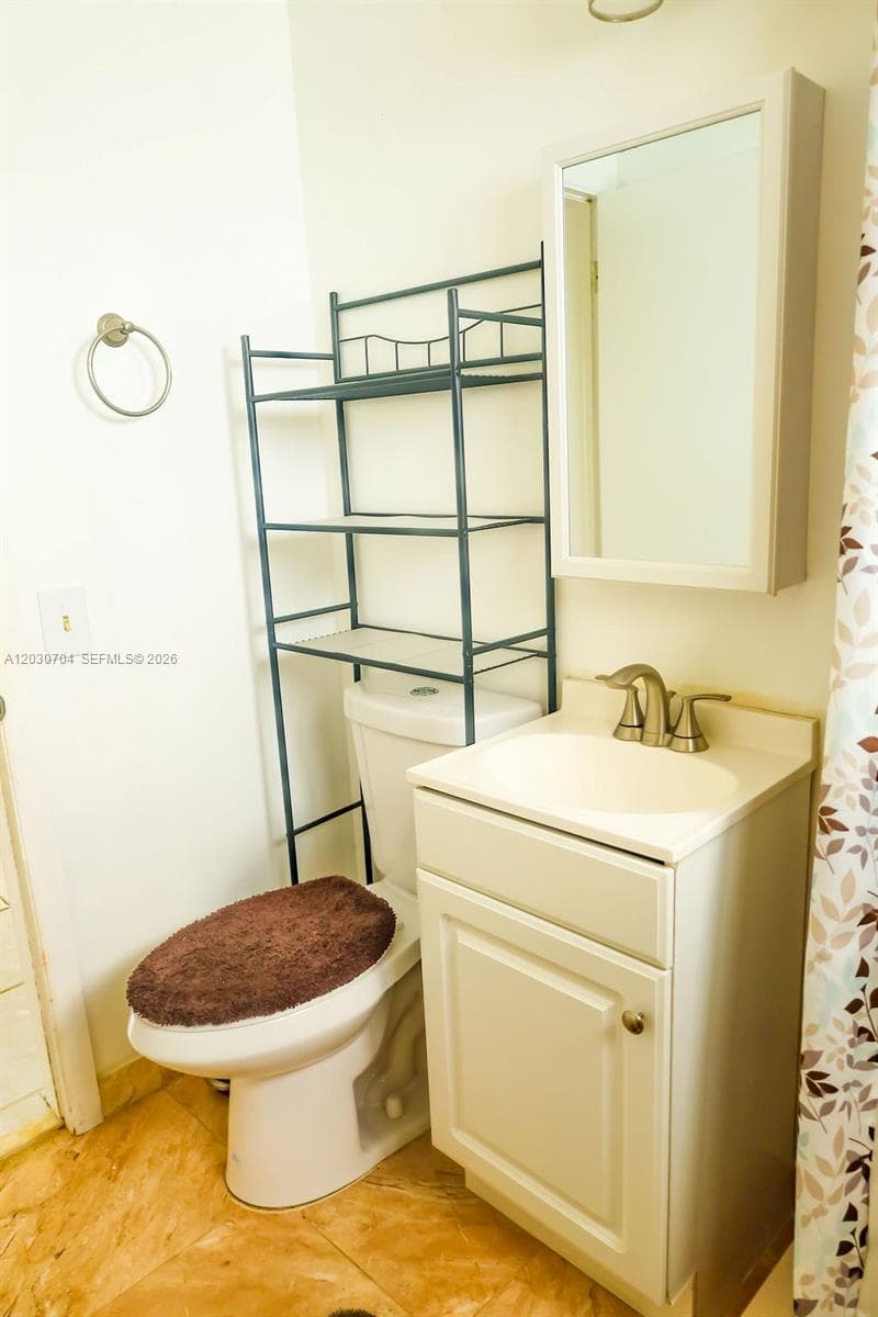 161 E 36th St, Hialeah FL 33013 — 24